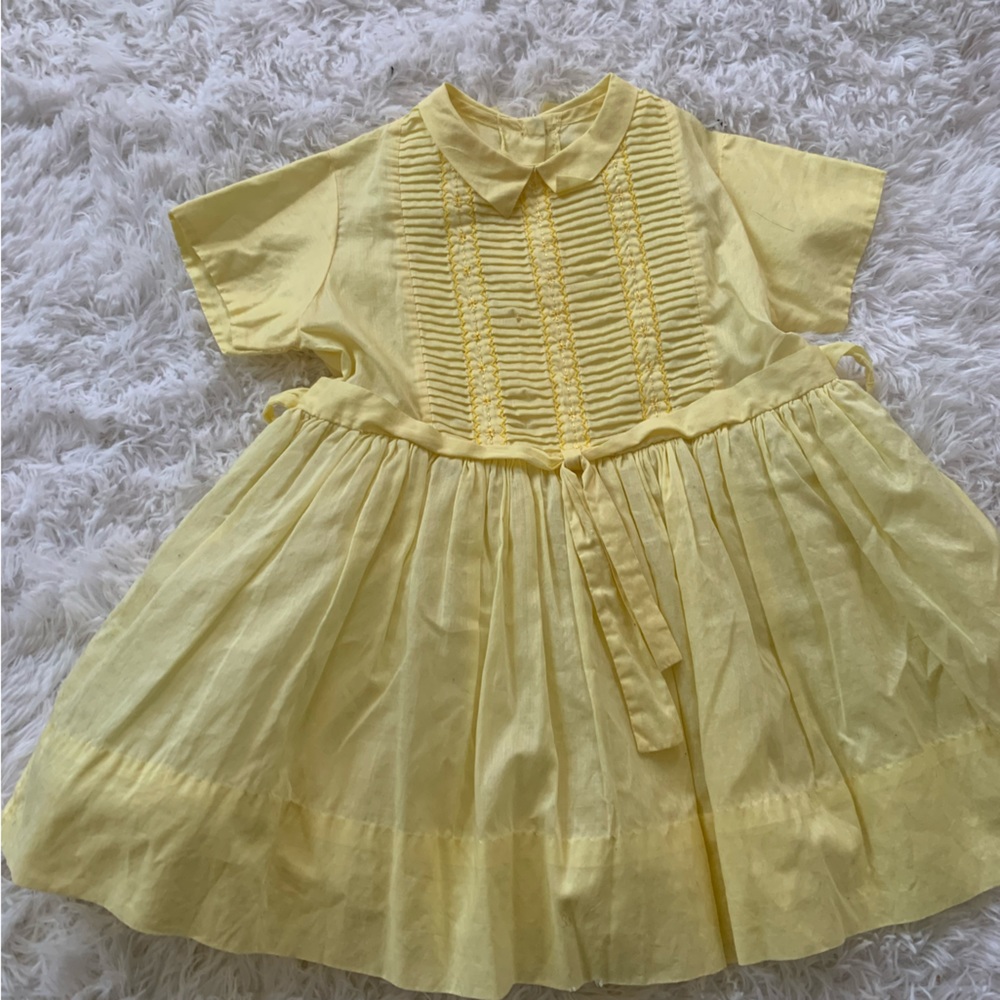 Yellow dress est size 3-4